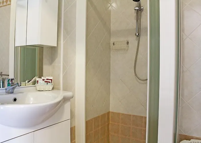 Buda 3* בלריה-איגאה מרינה